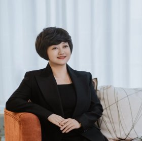 张玲