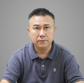 许万强